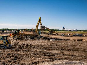 Portland Jetport - Air Cargo Taxiway 6